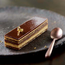 Load image into Gallery viewer, Cake Opera de Paris for 8 Pers