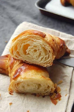 Load image into Gallery viewer, Butter Croissant "4 Pieces"