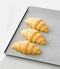 Load image into Gallery viewer, French Croissant "4 Pieces"
