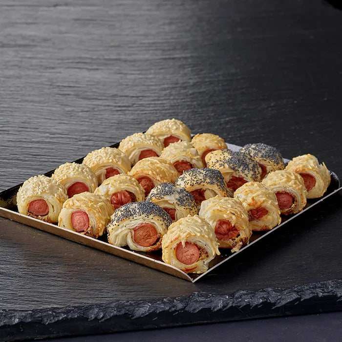 Mini Hot Dog Puff Pastry  20 Pcs