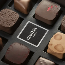 Load image into Gallery viewer, Box of dark and milk chocolate N°8
