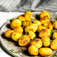 Load image into Gallery viewer, Crispy Duck Fat Roast Potatoes for 4 to 6 Pers

