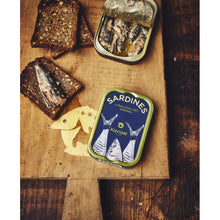 Load image into Gallery viewer, Sardines Vintage in olive oil Kaviari - organic

